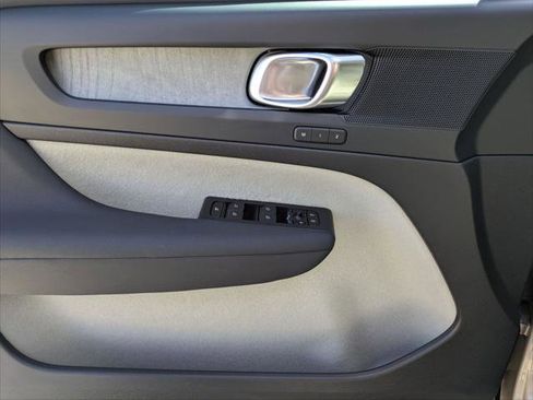 Used 2023 Volvo XC40 B5 Plus w/ Driver Assist Package image 10