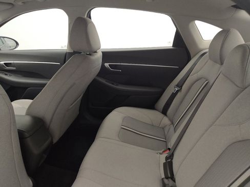 Used 2022 Hyundai Sonata SE image 18