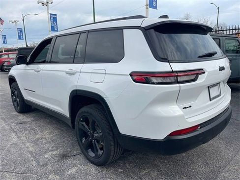 New 2025 Jeep Grand Cherokee L Altitude AWD/4WD image 3