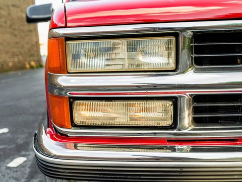 Used 1999 Chevrolet Tahoe LS image 46