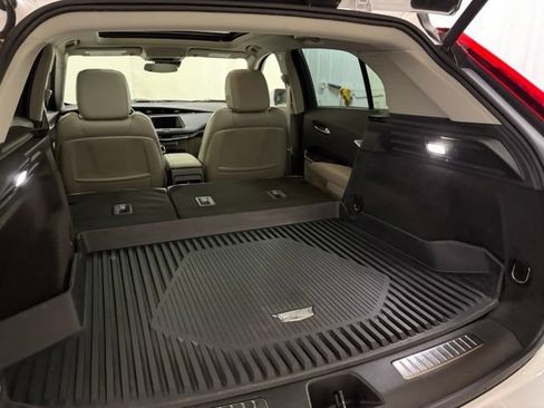 Used 2023 Cadillac XT4 Premium Luxury w/ Technology Package AWD/4WD image 16