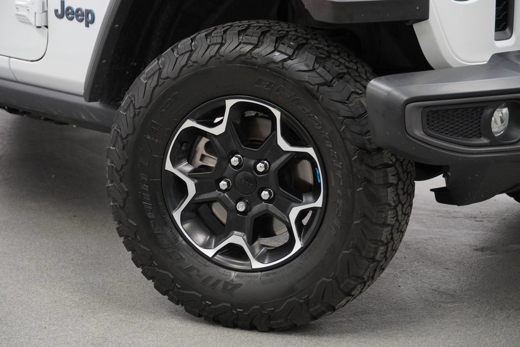 Certified 2022 Jeep Wrangler Unlimited Rubicon 4xe w/ Dual Top Group AWD/4WD image 8