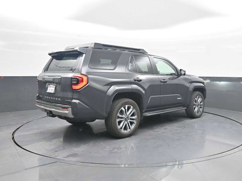 Used 2025 Toyota 4Runner Limited AWD/4WD image 8