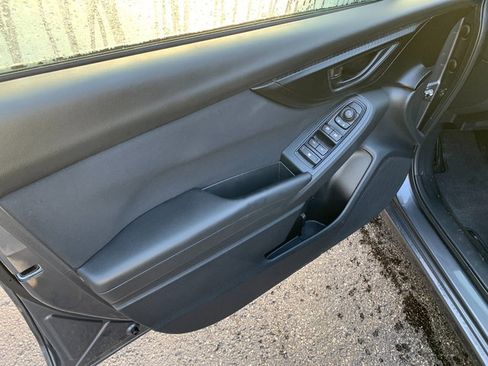 Used 2018 Subaru Impreza 2.0i AWD/4WD image 21