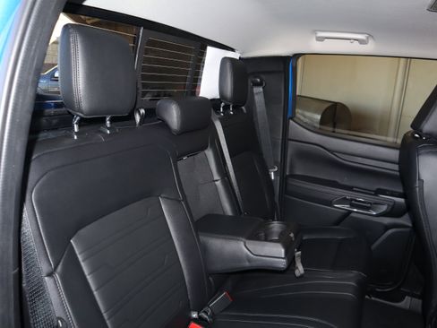 New 2025 Ford Ranger Lariat w/ Black Appearance Package image 43