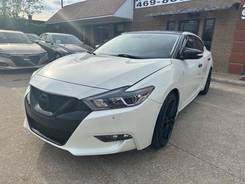 Used 2016 Nissan Maxima SR FWD image 1