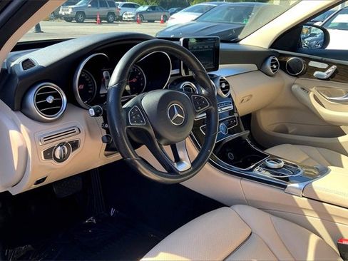 Used 2018 Mercedes-Benz C 300 4MATIC Sedan image 14