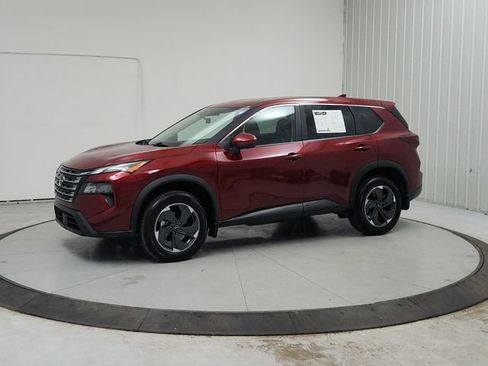 Used 2026 Nissan Rogue SV FWD image 4