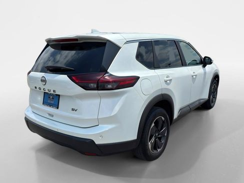 Used 2024 Nissan Rogue SV FWD image 6