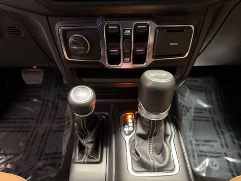 Used 2023 Jeep Wrangler Unlimited Sahara w/ Cold Weather Group image 33