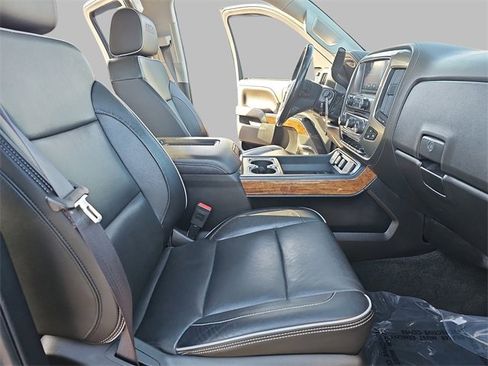 Used 2017 Chevrolet Silverado 2500 High Country image 10