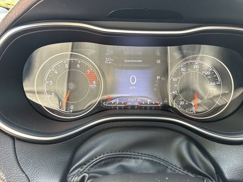 Used 2020 Jeep Cherokee Trailhawk w/ Trailer Tow Group AWD/4WD image 13