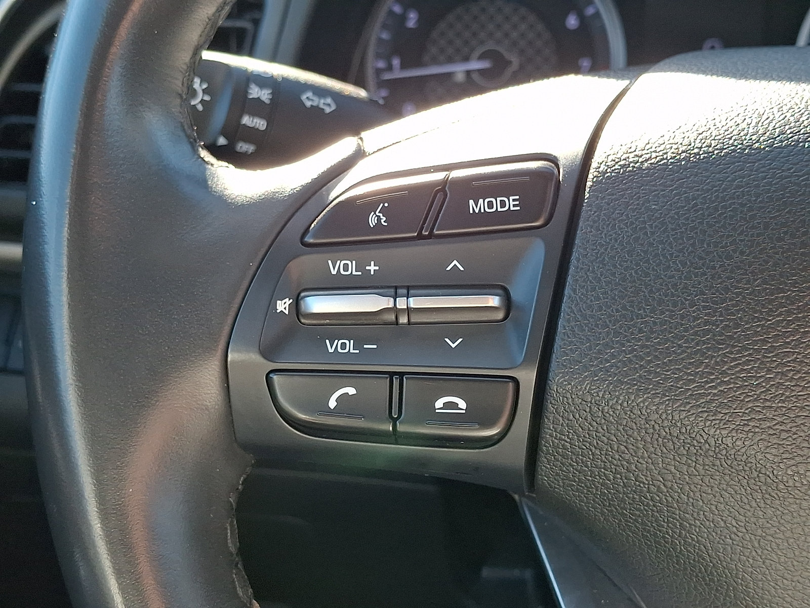 Used 2020 Hyundai Elantra Value Edition w/ Cargo Package (C1) FWD image 24