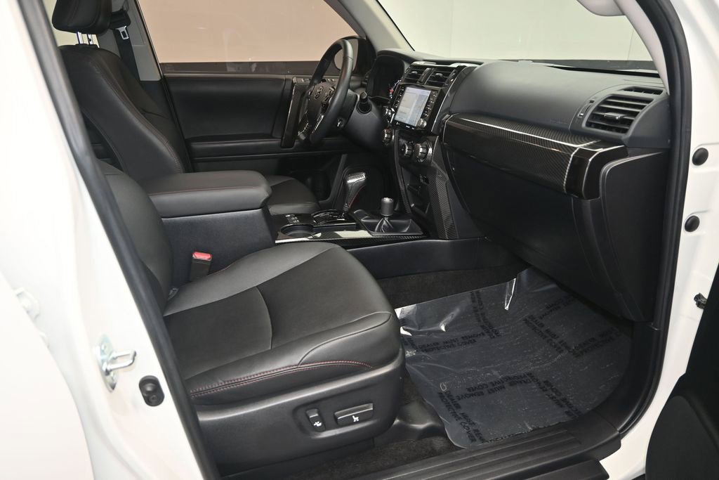Used 2021 Toyota 4Runner Venture w/ Moonroof Package AWD/4WD image 11