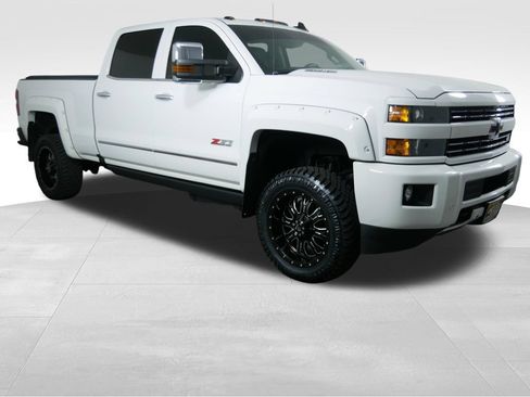 Used 2016 Chevrolet Silverado 2500 LTZ w/ Duramax Plus Package AWD/4WD image 2