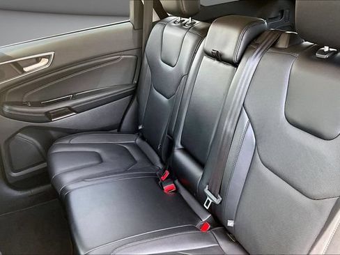 Used 2016 Ford Edge Titanium w/ Canadian Touring Package AWD/4WD image 22