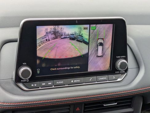 Certified 2025 Nissan Rogue SV AWD/4WD image 25