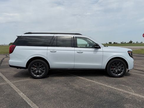 Certified 2025 Ford Expedition Max Platinum w/ Stealth Performance Package AWD/4WD image 2