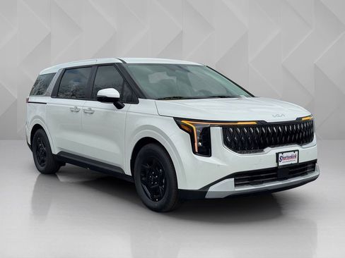 New 2026 Kia Carnival image 3