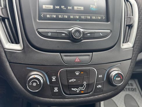 Used 2017 Chevrolet Malibu LS w/ LPO, Convenience Package 1 image 29