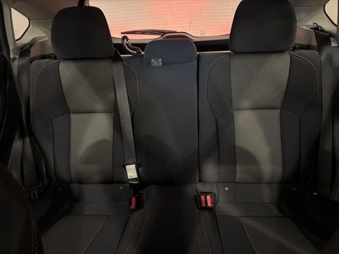 Used 2019 Subaru Crosstrek 2.0i Premium image 8