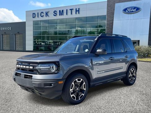 Certified 2021 Ford Bronco Sport Outer Banks w/ Outer Banks Package image 3