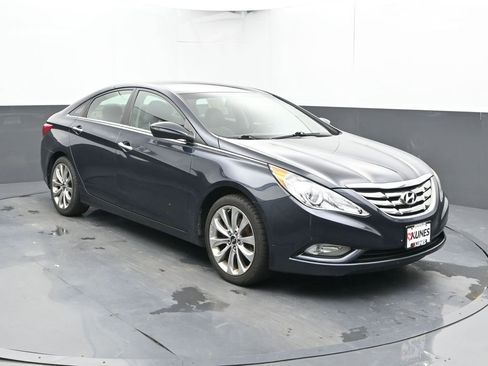 Used 2011 Hyundai Sonata SE FWD image 5