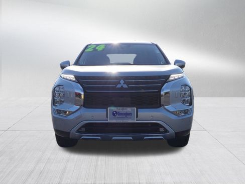 Used 2024 Mitsubishi Outlander SE image 8