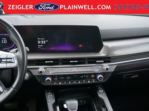Used 2025 Kia Telluride S AWD/4WD image 16
