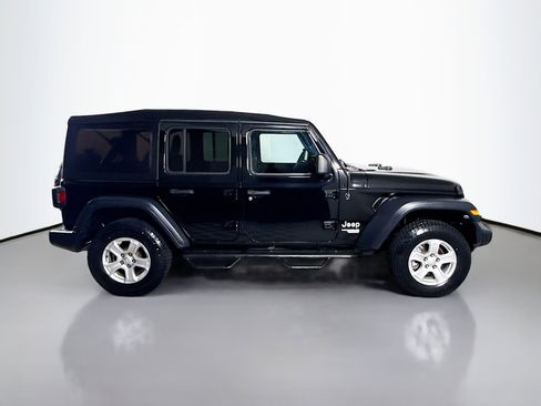 Used 2019 Jeep Wrangler Unlimited Sport S image 11