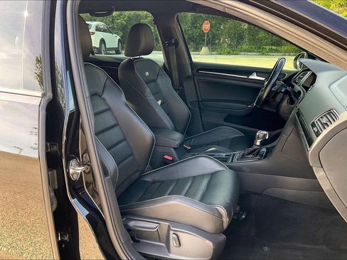 Used 2019 Volkswagen Golf R 4-Door AWD/4WD image 7