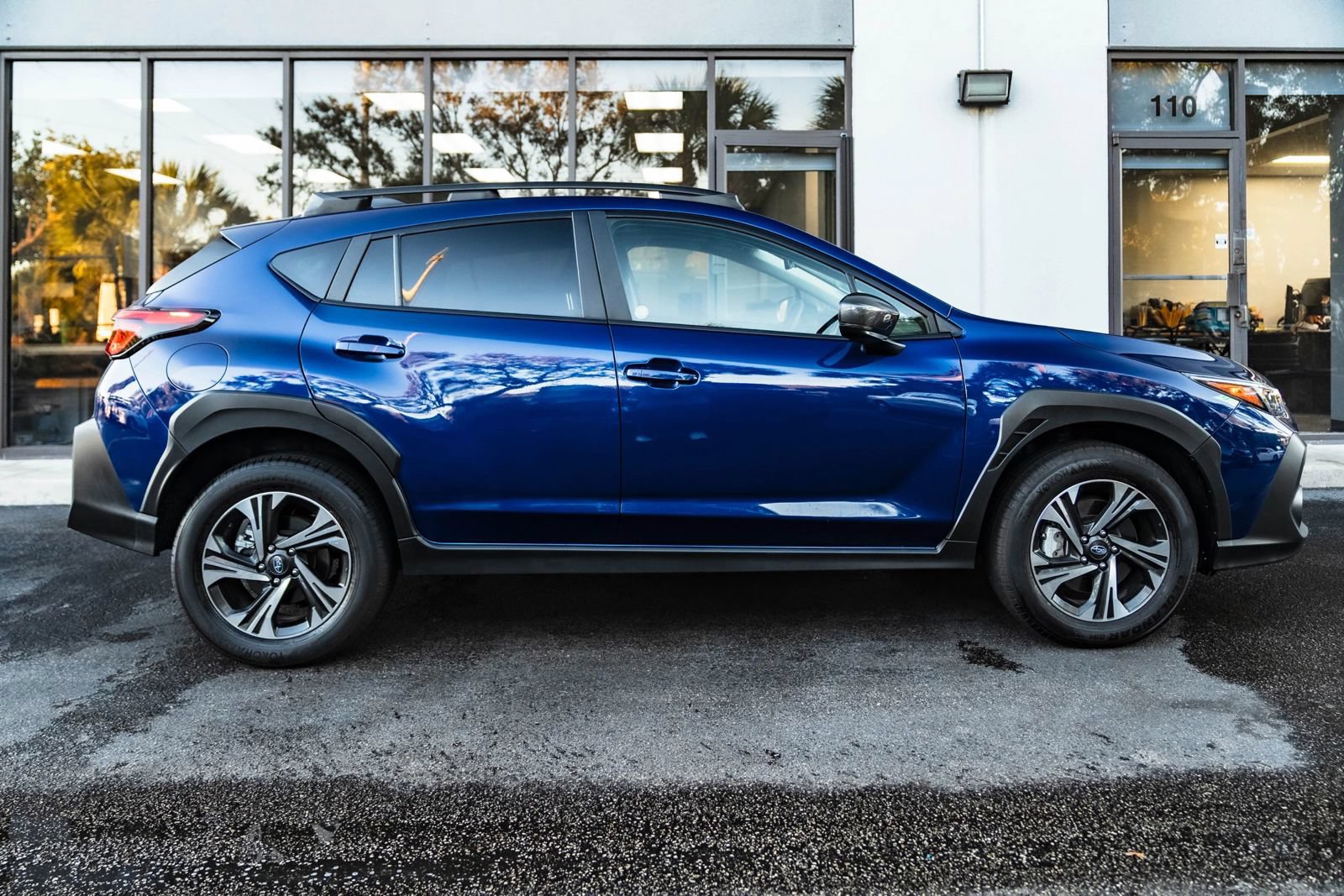 Used 2025 Subaru Crosstrek 2.5i Premium AWD/4WD image 7