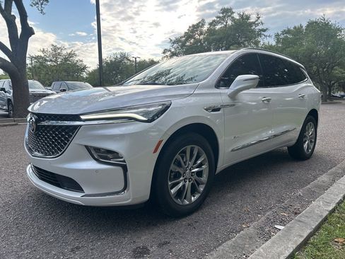 Used 2023 Buick Enclave Avenir w/ Avenir Technology Package FWD image 2