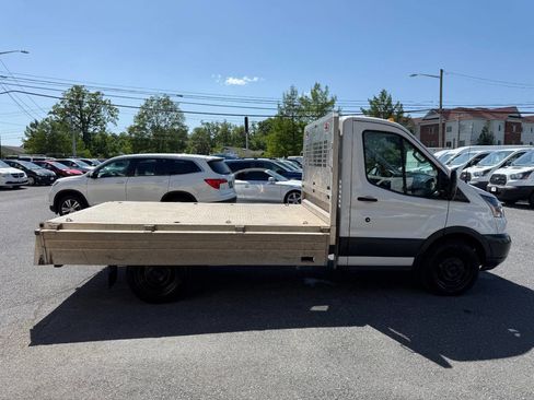 Used 2018 Ford Transit 250 138 image 9