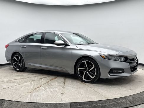 Used 2019 Honda Accord Sport image 7