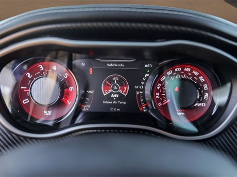 Used 2022 Dodge Challenger SRT Hellcat image 10