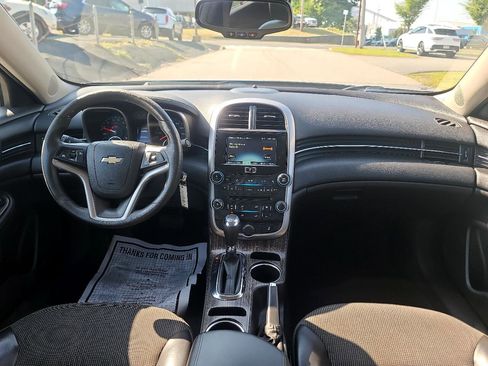 Used 2014 Chevrolet Malibu LT w/ Power Convenience Package image 17