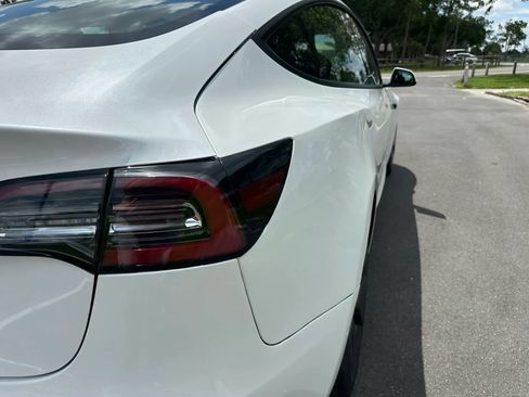 Used 2021 Tesla Model 3 Standard Range Plus RWD image 12