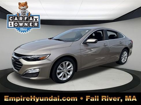 Used 2025 Chevrolet Malibu LT image 1