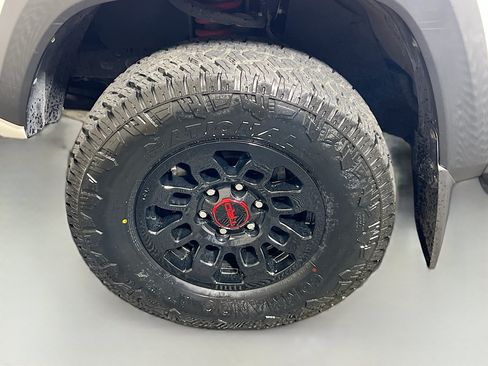 Used 2019 Toyota Tacoma TRD Pro AWD/4WD image 13