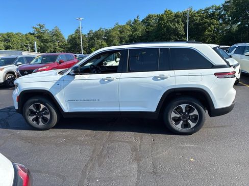 Used 2024 Jeep Grand Cherokee Limited 4xe AWD/4WD image 4
