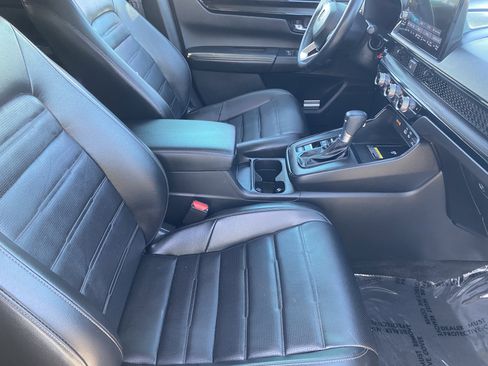 Used 2025 Honda CR-V EX-L image 9