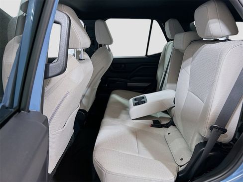 Used 2025 Toyota 4Runner SR5 image 20