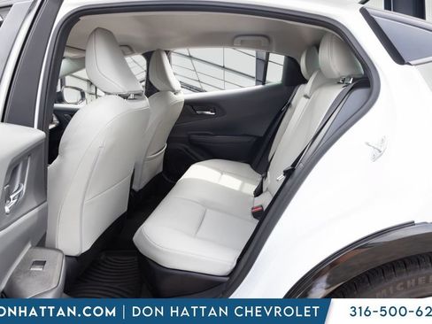 Used 2024 Toyota Prius XLE FWD image 18