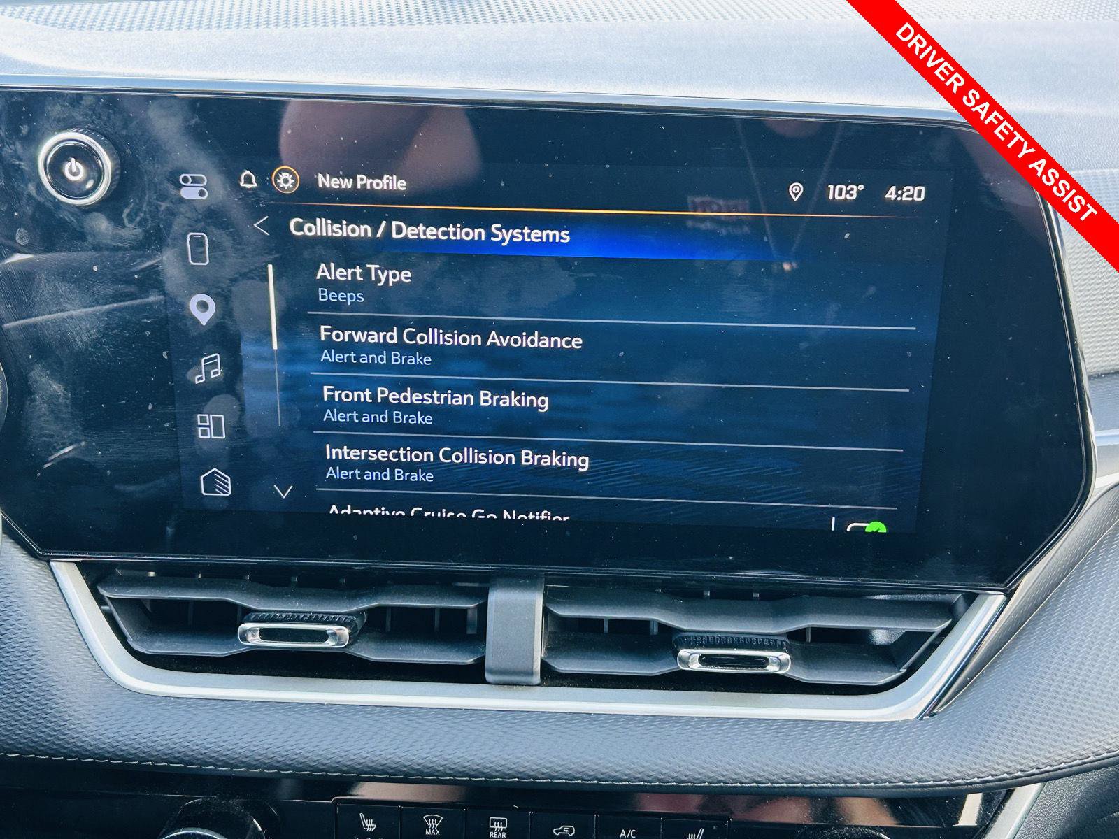 Used 2025 Chevrolet Equinox LT FWD image 8