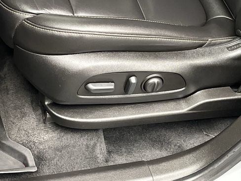 Certified 2023 Chevrolet Traverse LT w/ LPO, Floor Liner Package AWD/4WD image 10