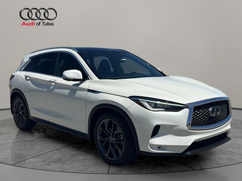Used 2019 INFINITI QX50 Essential w/ Sensory Package AWD/4WD image 1