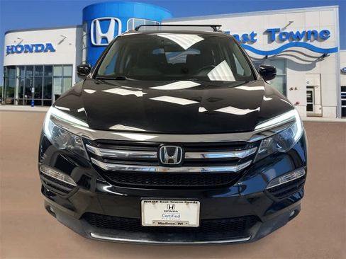 Certified 2017 Honda Pilot Elite image 3