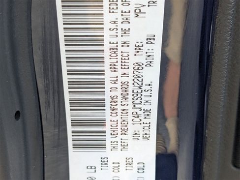 Used 2014 Jeep Cherokee Latitude w/ Comfort/Convenience Group image 20