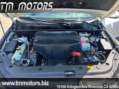 Used 2013 Toyota RAV4 EV FWD image 23
